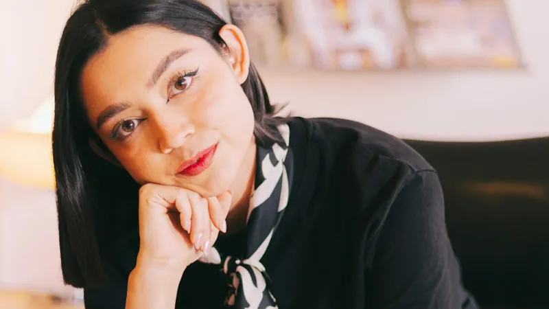 How to Overcome Dating Anxiety: Feel More Calm and Confident While Dating